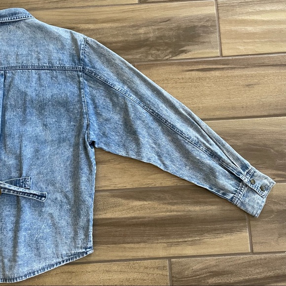 BILLY Light Denim Button Up Sz SMALL - Picture 8 of 8